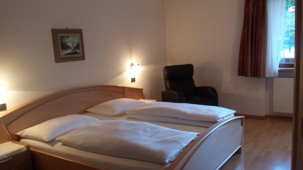 Hotel Garni Gardena - Appartments Santa Cristina Val Gardena Ruang foto