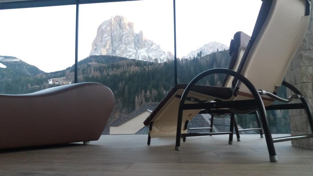 Hotel Garni Gardena - Appartments Santa Cristina Val Gardena Bagian luar foto